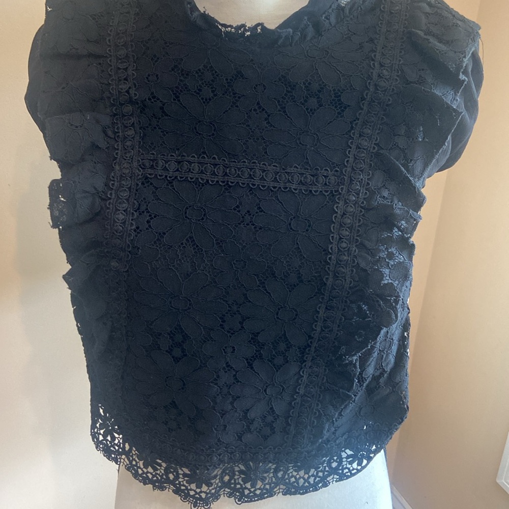AQUA NWT Size XS Long Sleeve Black Lace Top Bloomingdale’s Exclusive - Picture 13 of 13